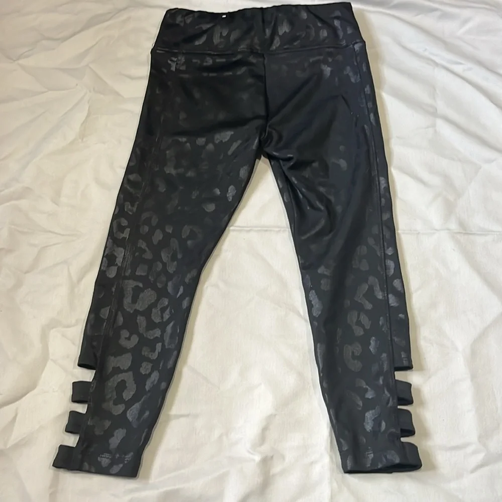 Justice girls leopard print leggings
